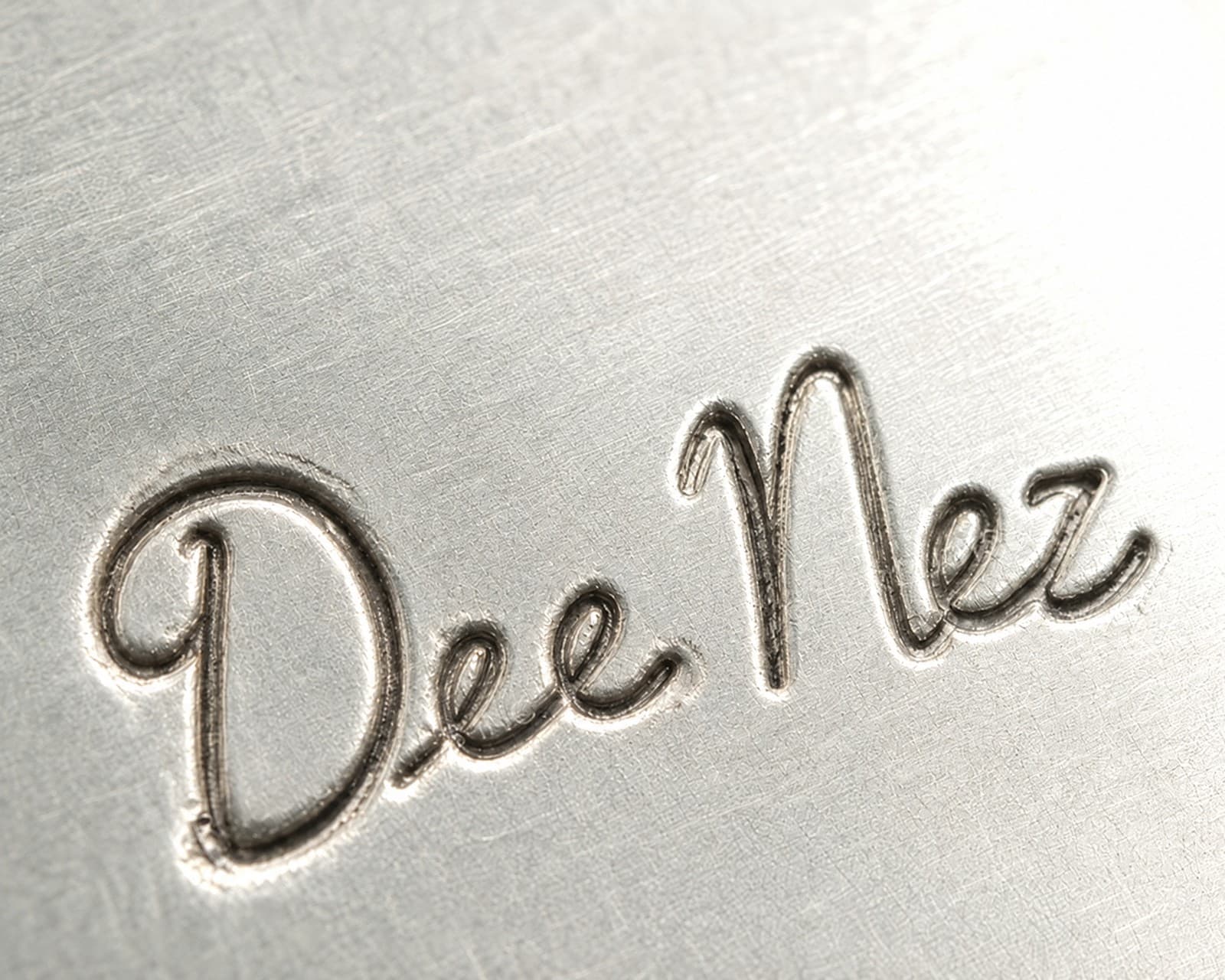 Hallmark of Dee Nez, reading Dee Nez