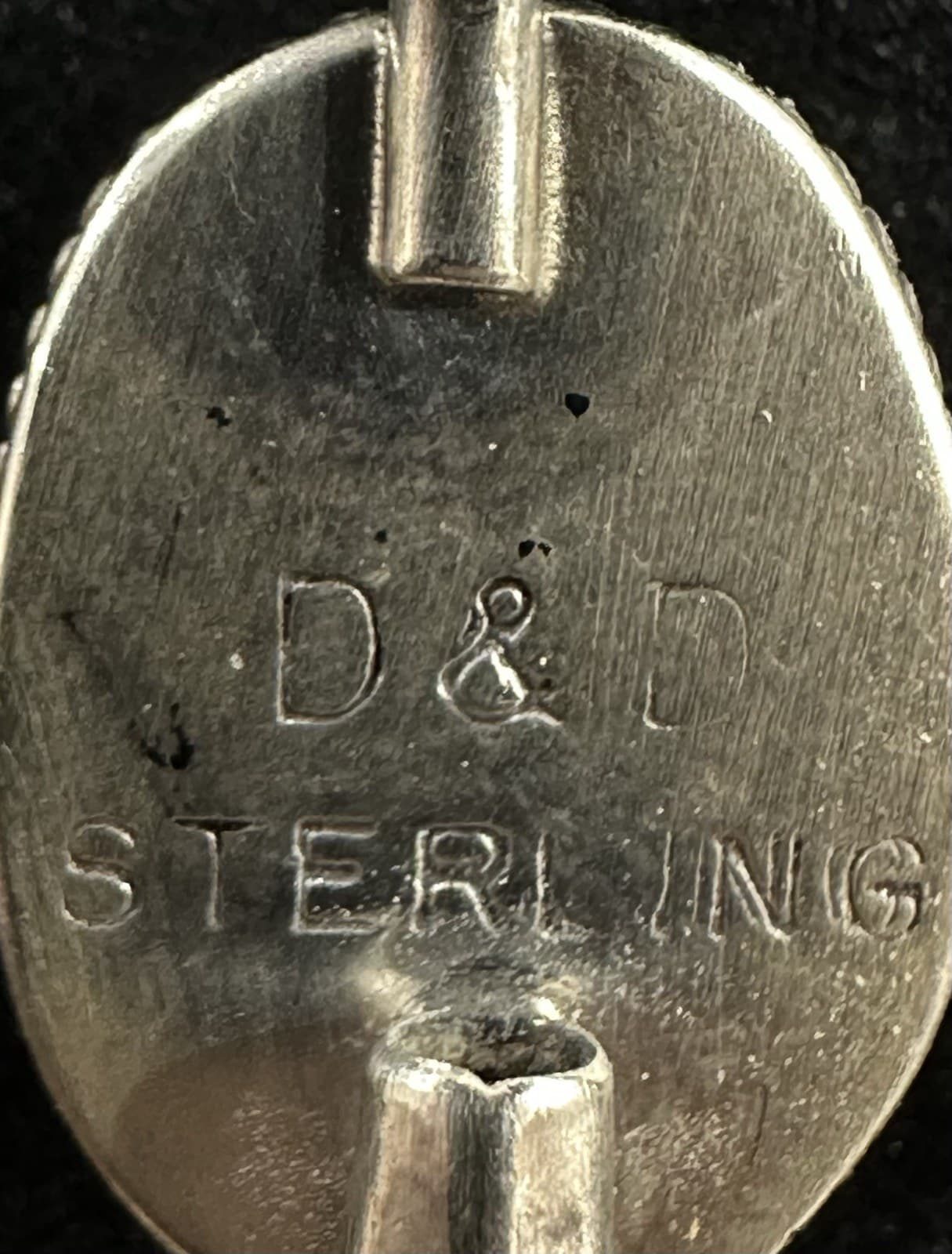 Donny & Dorothy Clark’s “D&D” mark as recorded in the hallmarks index