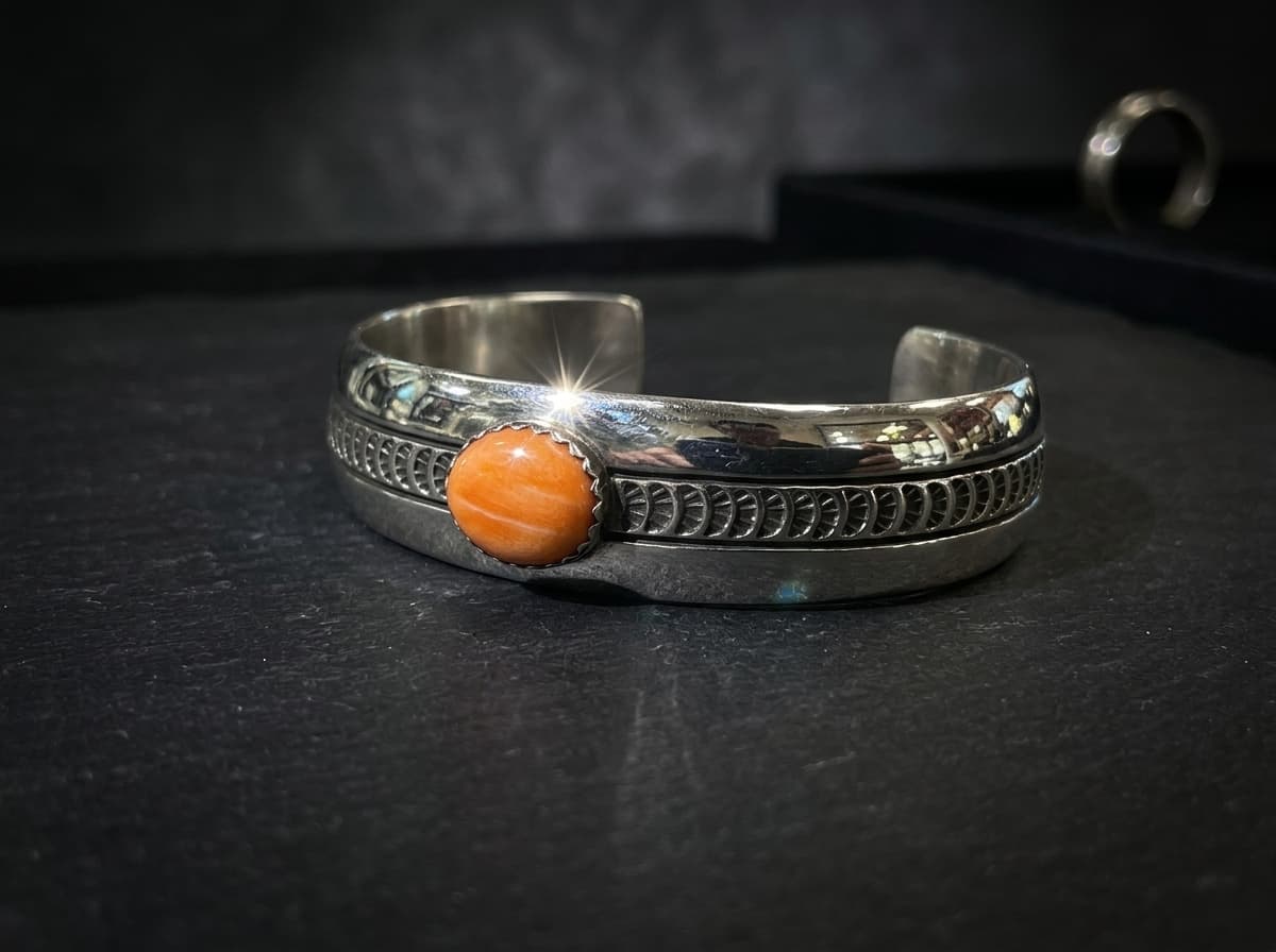 Sterling Silver Spiny Oyster Bracelet - Size 7.5 #056 - image 1 of 1